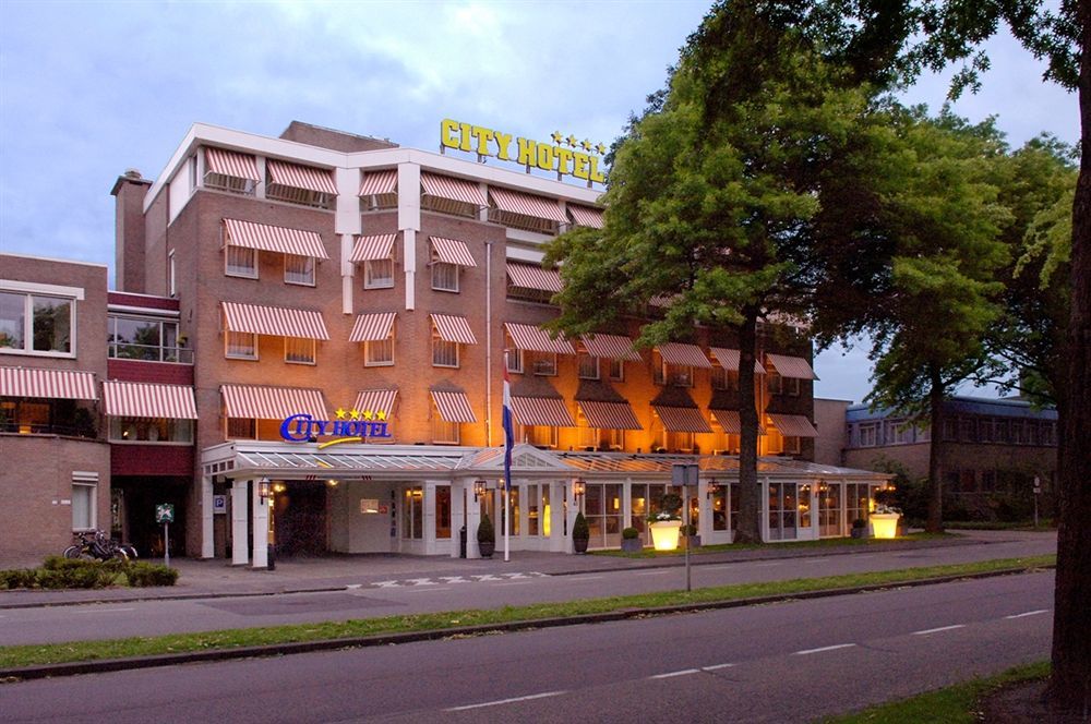 City Hotel Oss Esterno foto
